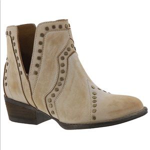 NEW Boutique Western Style Side Cut Out Bootie